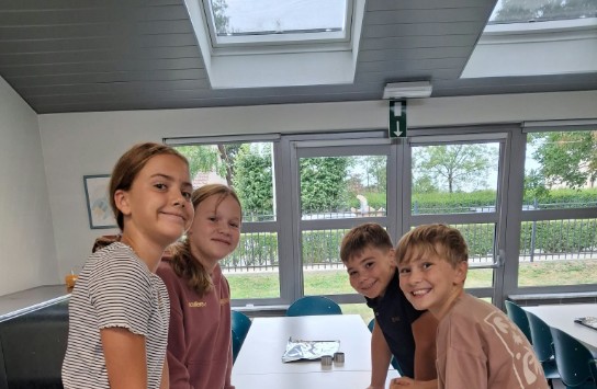 (vergroot foto)
